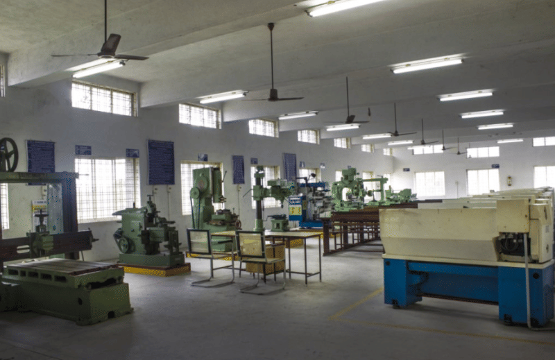 ES Engineering College Villupuram Laboratories photo 7